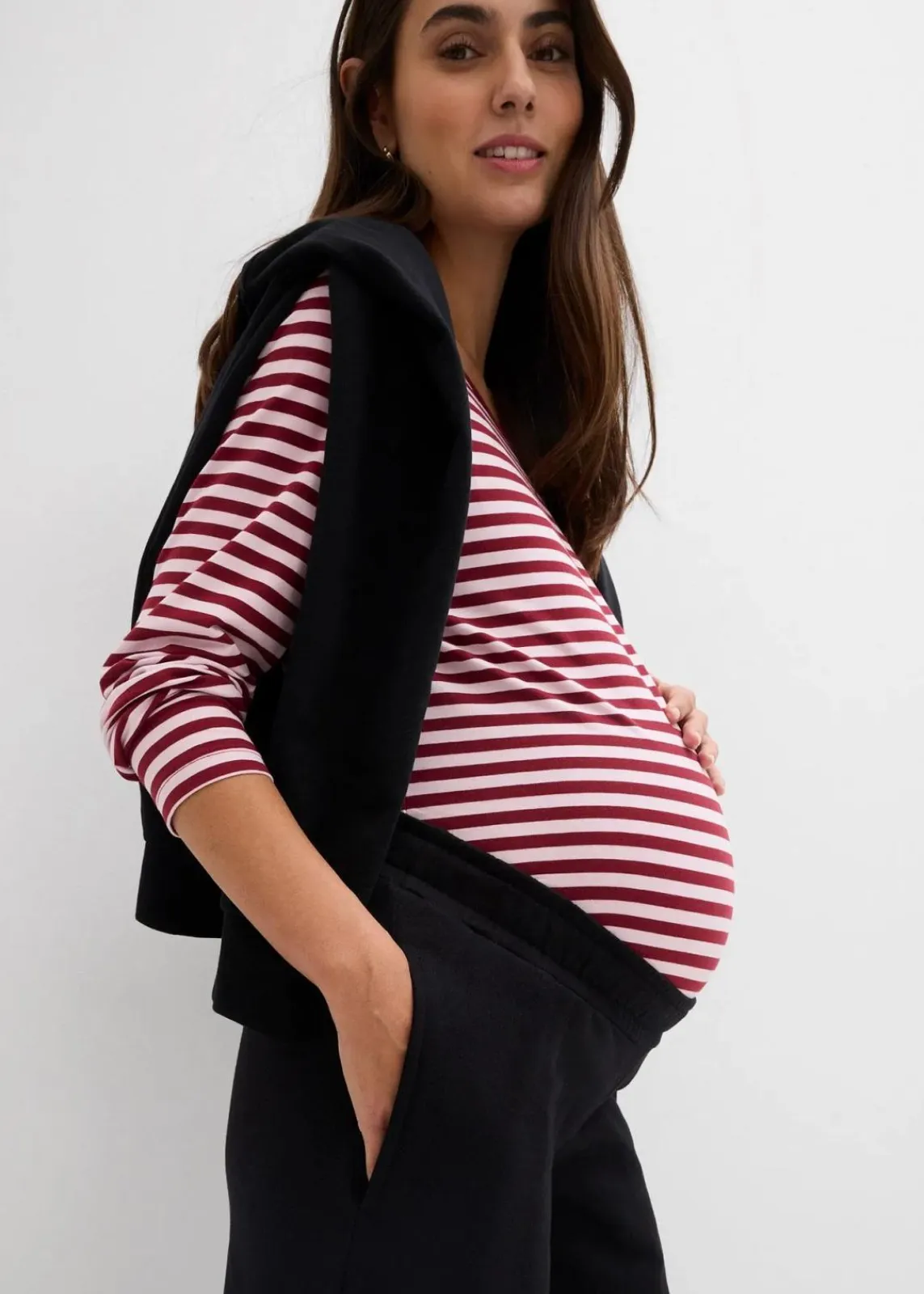 bonprix Bekleidung·Blazer|Umstandsmode^2-in-1 Umstandsweathose mit verstellbarem Bauchband schwarz