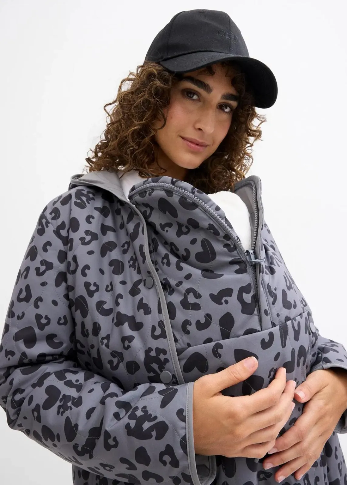 bonprix Bekleidung·Blazer|Umstandsmode^4-in-1 Wende-Umstandsjacke mit Tragefunktion rauchgrau+leo bedruckt
