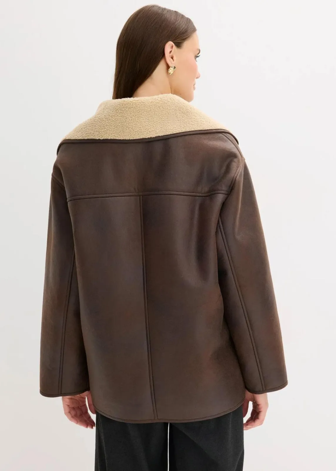 bonprix Bekleidung·Hosen|Jacken & Mäntel^Jacke aus Lammfellimitat braun