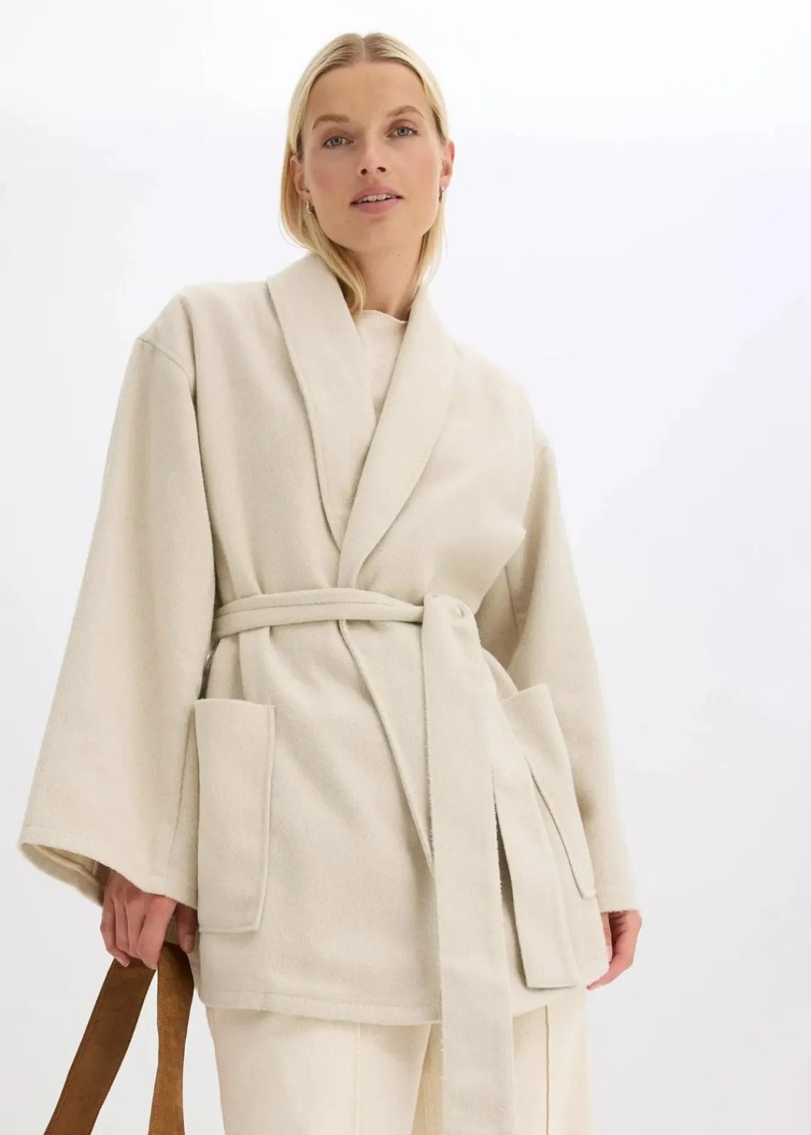 bonprix Jacken & Mäntel|Bekleidung·Hosen^Jacke in Wolloptik kieselbeige