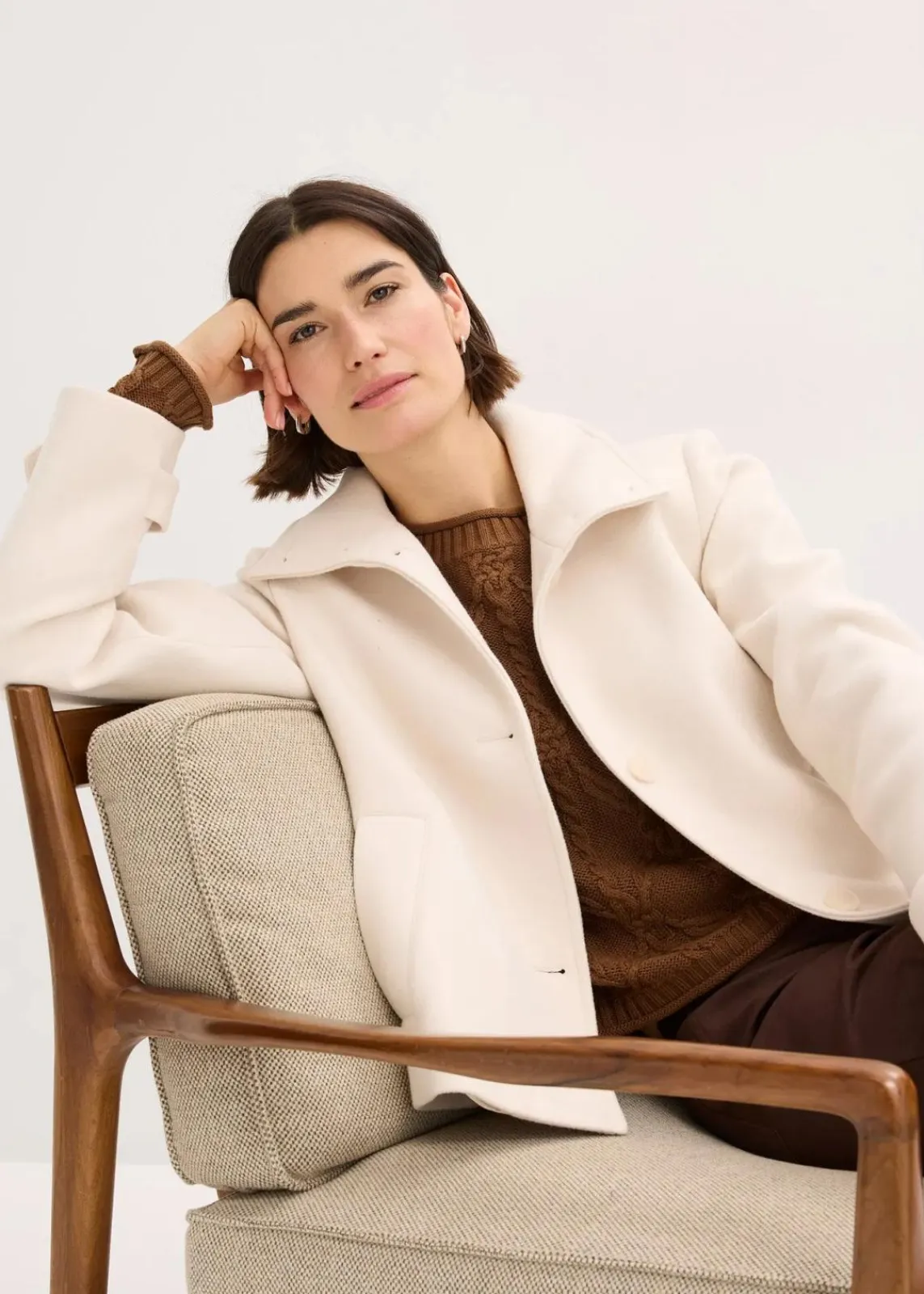 bonprix Bekleidung·Hosen|Jacken & Mäntel^Jacke in Wolloptik kieselbeige