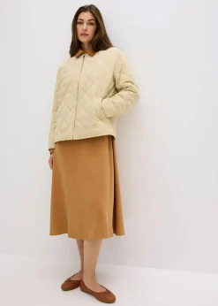 bonprix Bekleidung·Hosen|Jacken & Mäntel^Jacke mit Diamantsteppung grünbeige