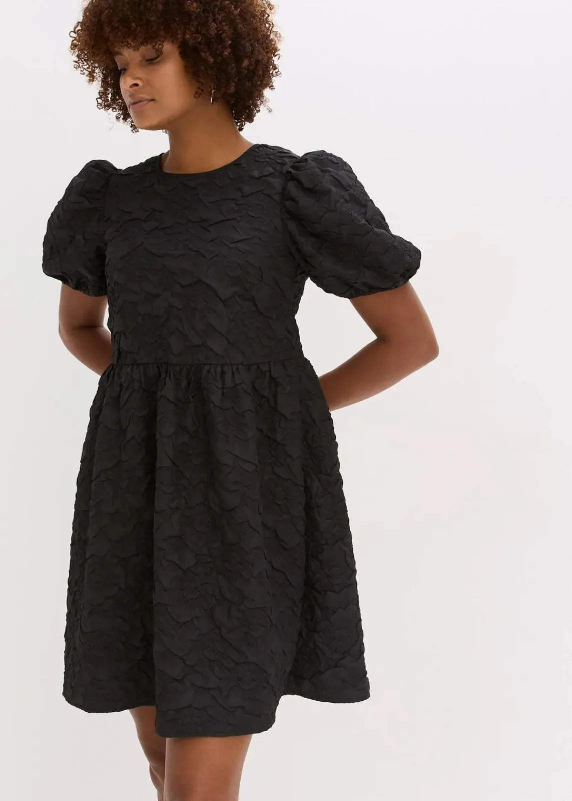 bonprix Kleider^Jacquard Kleid schwarz