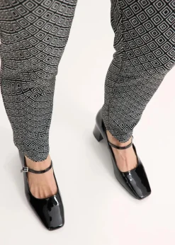 bonprix Bekleidung·Kleider|Hosen^Jacquard Schlupfhose mit Schließendetail schwarz/wollweiß graphisch