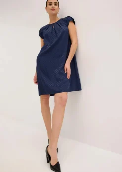 bonprix Bekleidung·Pullover & Strickjacken|Kleider^Jaquard-Kleid mit eingelegten falten dunkelblau gepunktet
