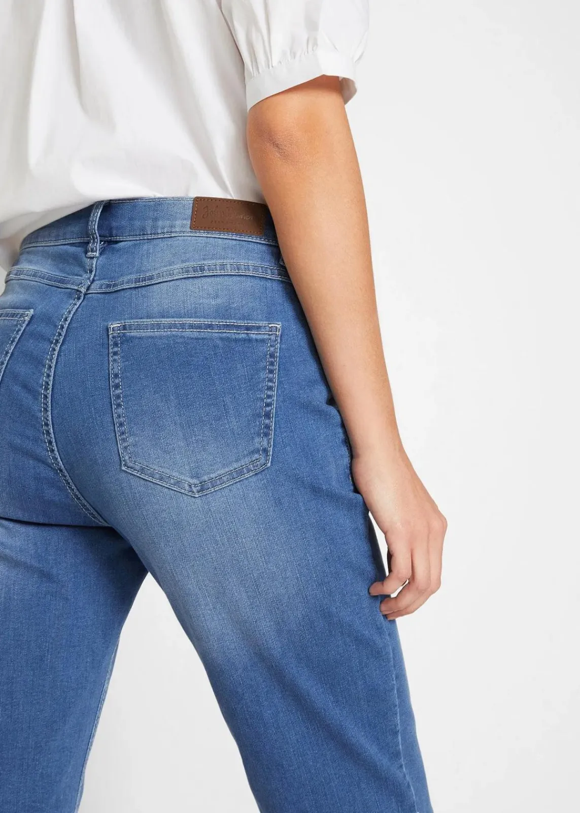 bonprix Bekleidung·Shirts & Tops|Jeans^Jeans Bermuda Mid Waist, Stretch hellblau denim used