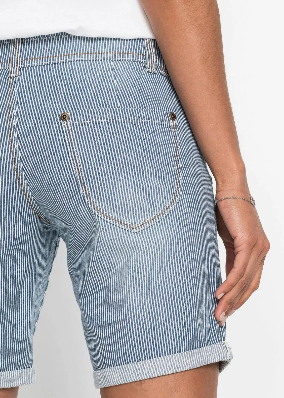 bonprix Shorts|Jeans^Jeans-Bermuda Low Waist blau gestreift