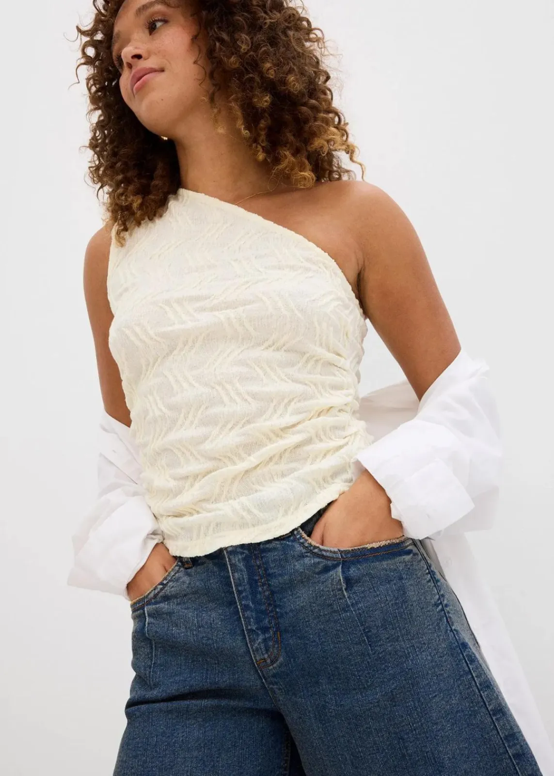 bonprix Bekleidung·Outdoorbekleidung|Bekleidung·Shirts & Tops^Jeans-Bermuda Mid Waist blau denim used