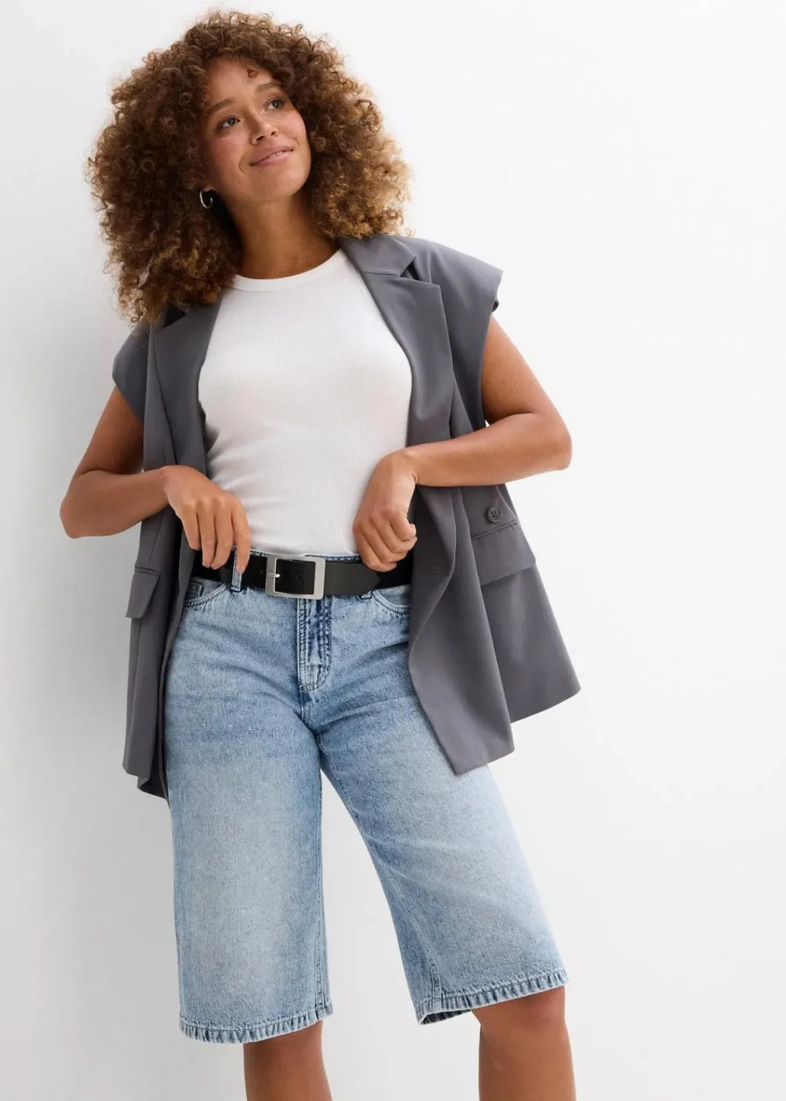 bonprix Jeans|Shorts^Jeans-Bermuda Mid Waist, Low Stretch eisblau denim used