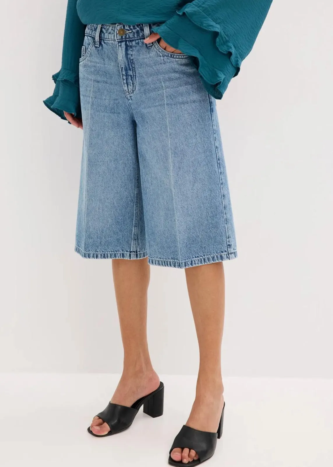 bonprix Bekleidung·Outdoorbekleidung|Bekleidung·Shirts & Tops^Jeans-Bermuda Mid Waist, Low Stretch blau denim used