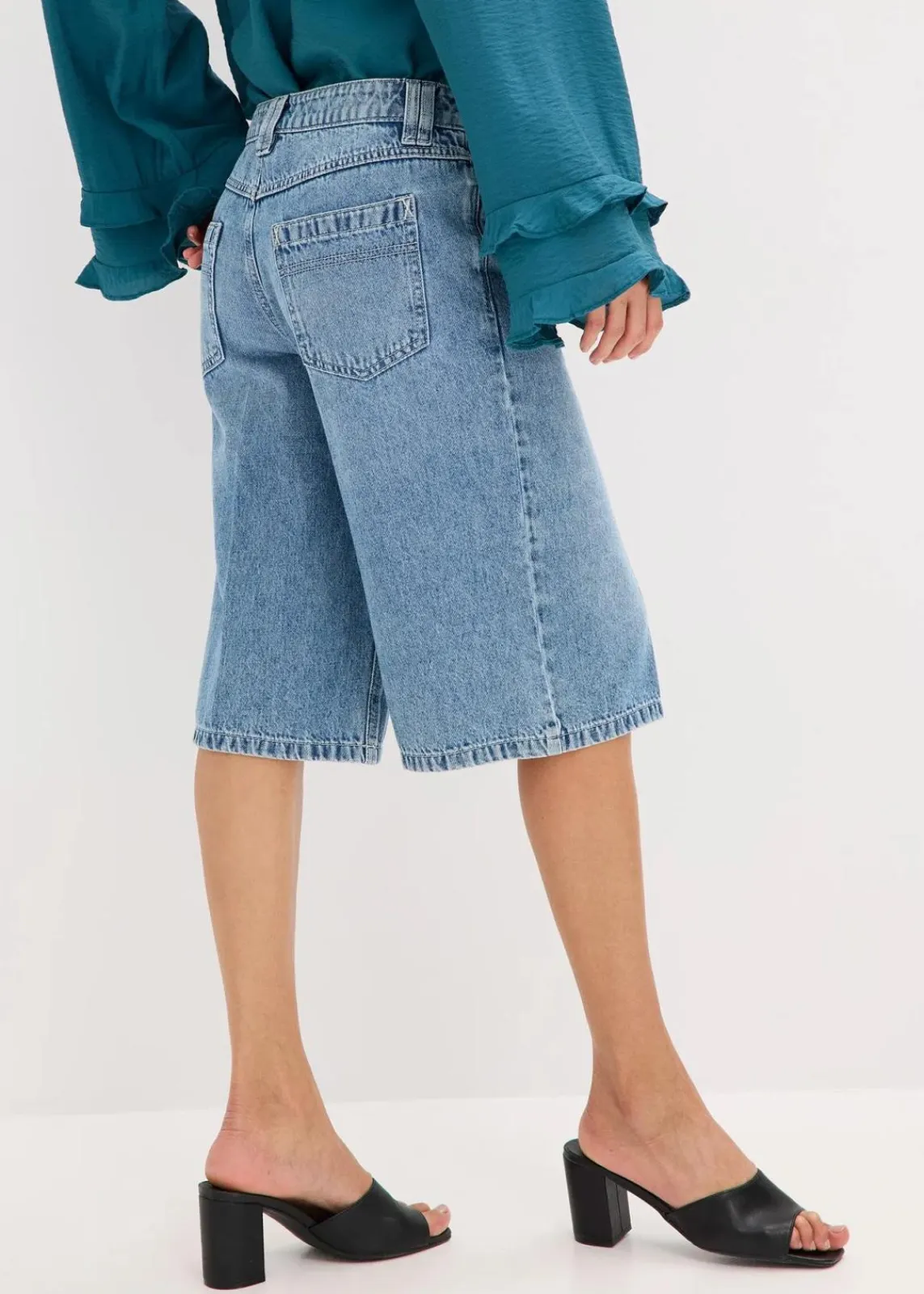 bonprix Bekleidung·Outdoorbekleidung|Bekleidung·Shirts & Tops^Jeans-Bermuda Mid Waist, Low Stretch blau denim used