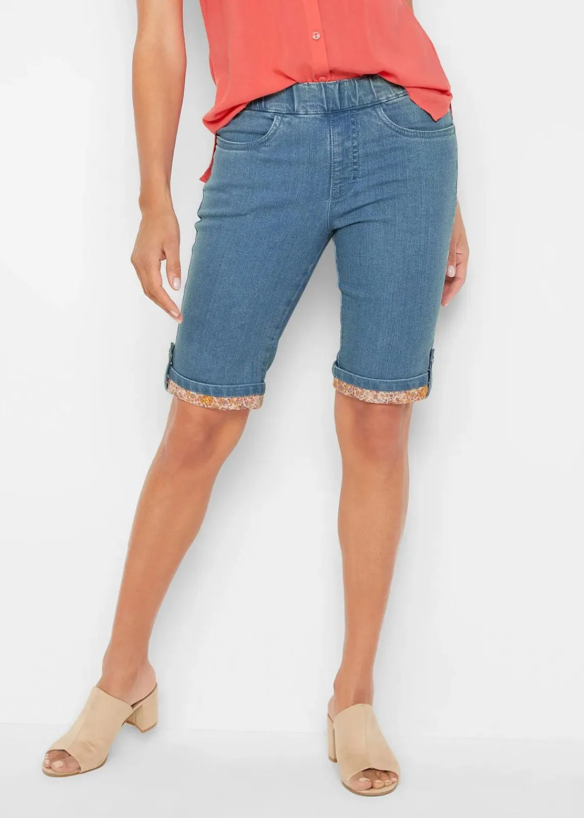 bonprix Bekleidung·Outdoorbekleidung|Shorts^Jeans-Bermuda mit farbigem Aufschlag hellblau denim