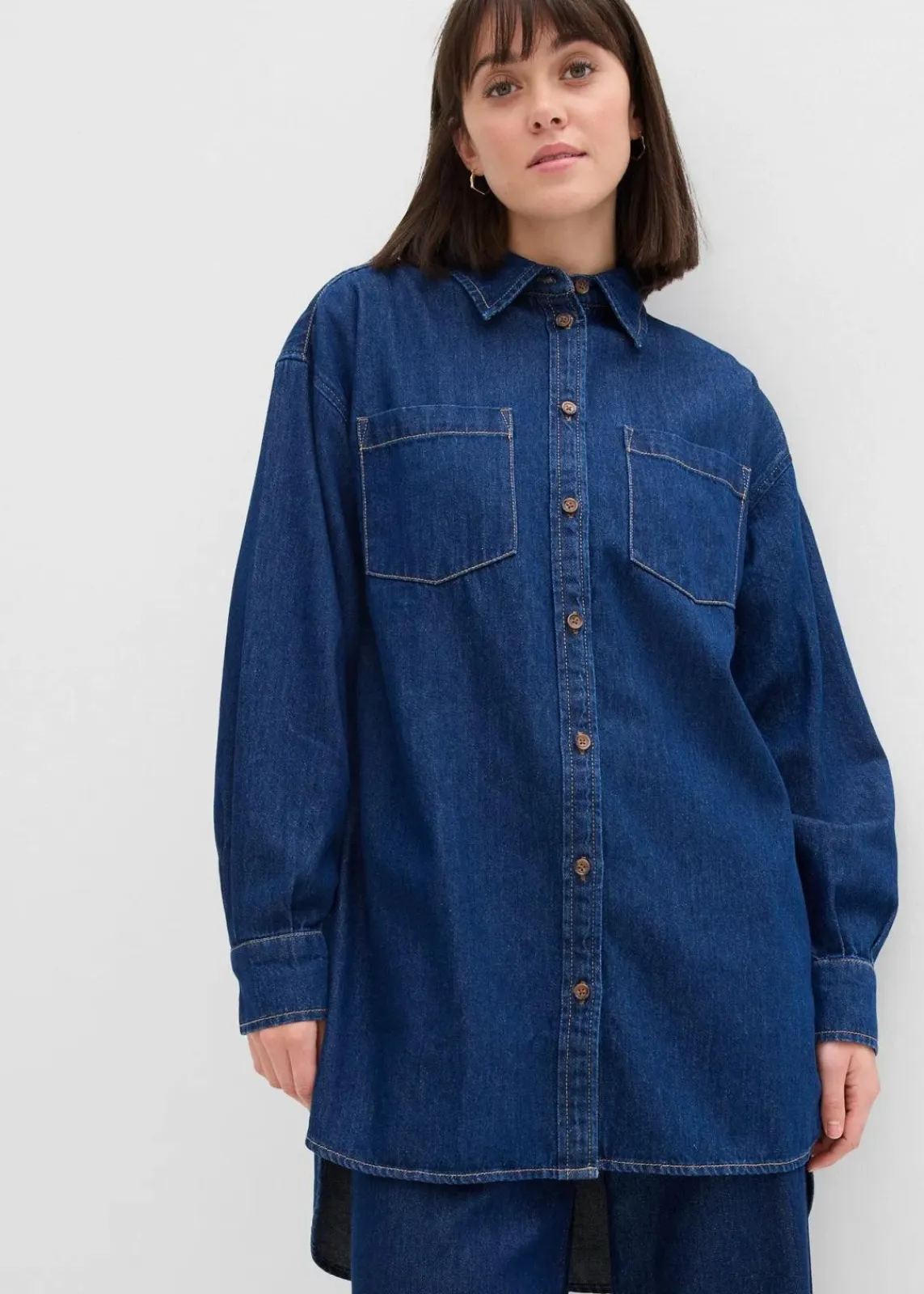bonprix Bekleidung·Jacken & Mäntel|Blusen & Tuniken^Jeansbluse aus schwerem Denim, reine Baumwolle, Oversized tiefblau denim ungewaschen