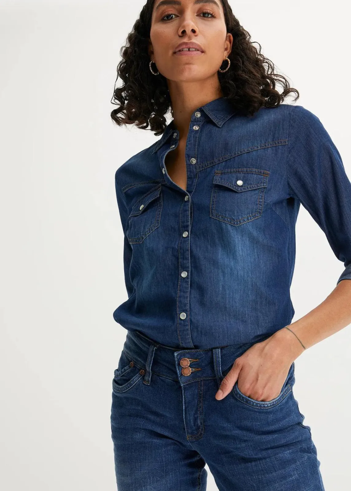 bonprix Bekleidung·Jacken & Mäntel|Blusen & Tuniken^Jeanshemd blau