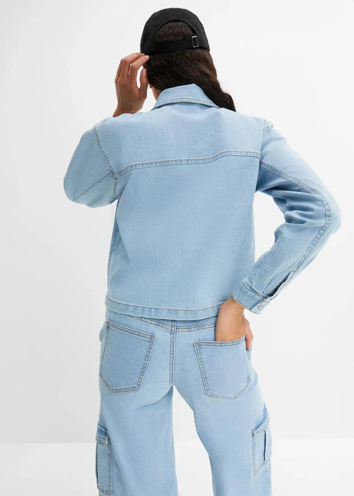 bonprix Bekleidung·Hosen|Jacken & Mäntel^Jeansjacke hellblau denim