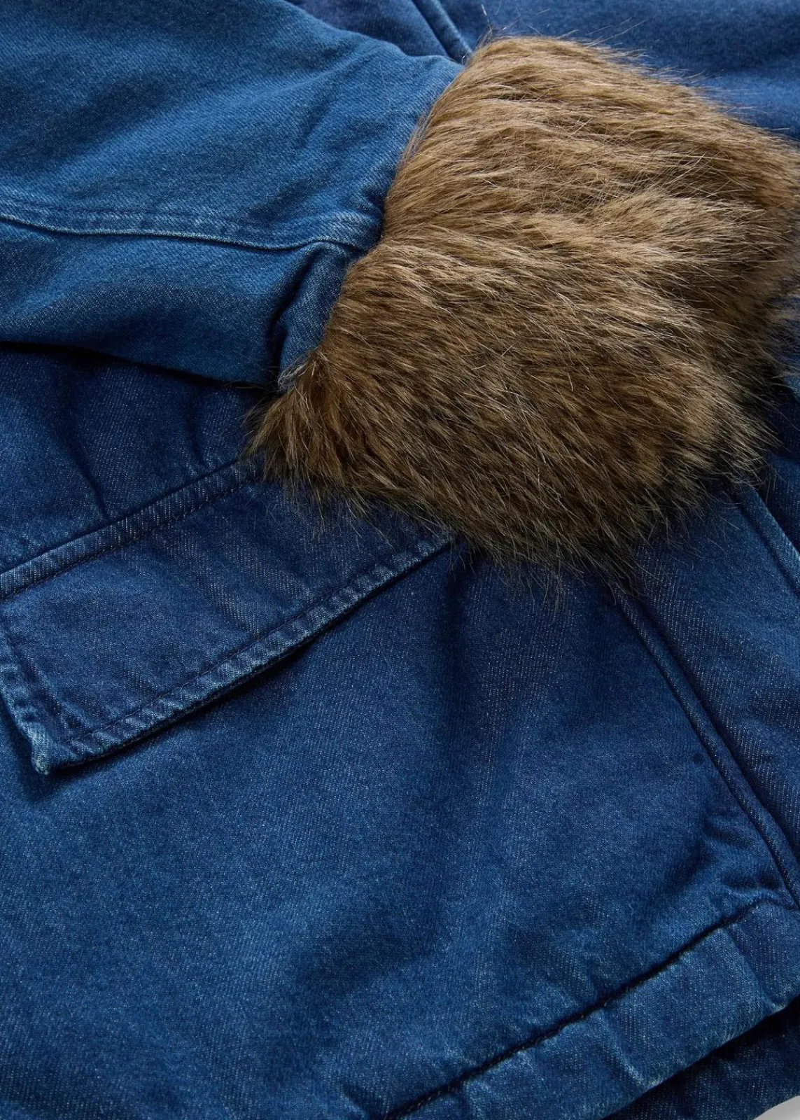 bonprix Bekleidung·Hosen|Jacken & Mäntel^Jeansjacke, leicht wattiert blau denim