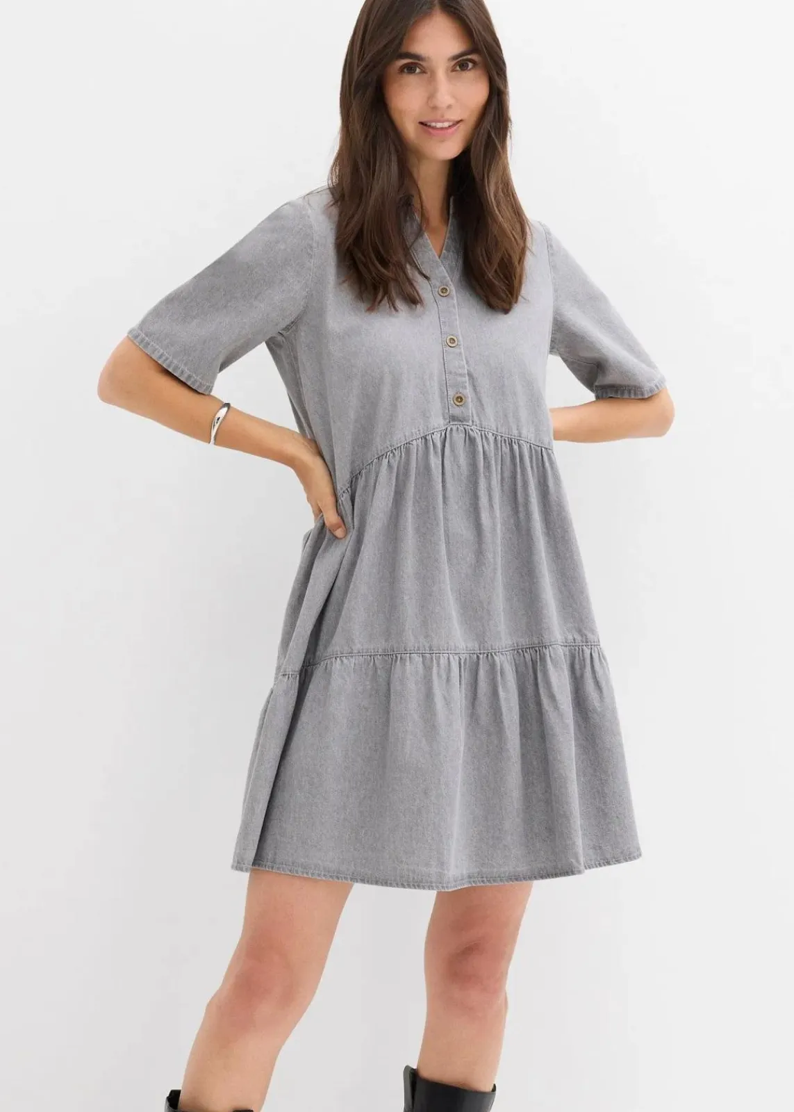 bonprix Bekleidung·Pullover & Strickjacken|Kleider^Jeanskleid hellgrau denim used