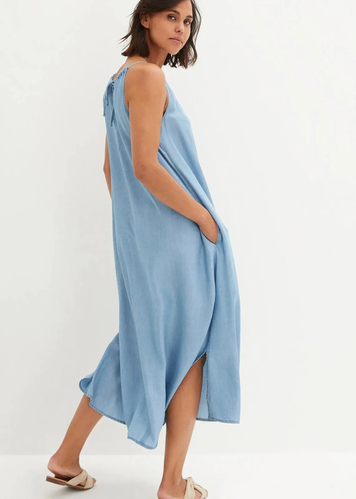 bonprix Bekleidung·Pullover & Strickjacken|Kleider^Jeanskleid aus fließendem Lyocell hellblau denim