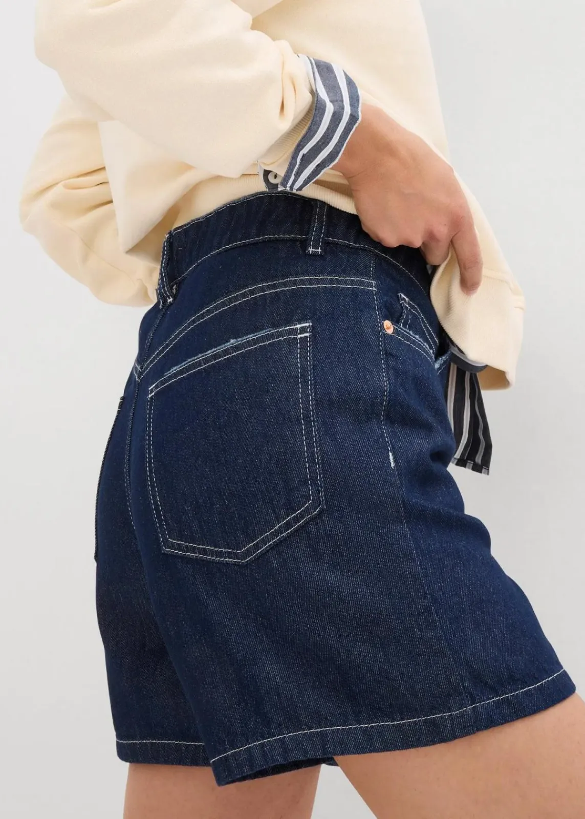 bonprix Bekleidung·Outdoorbekleidung|Bekleidung·Shirts & Tops^Jeans-Shorts High Waist, Low Stretch tiefblau denim ungewaschen