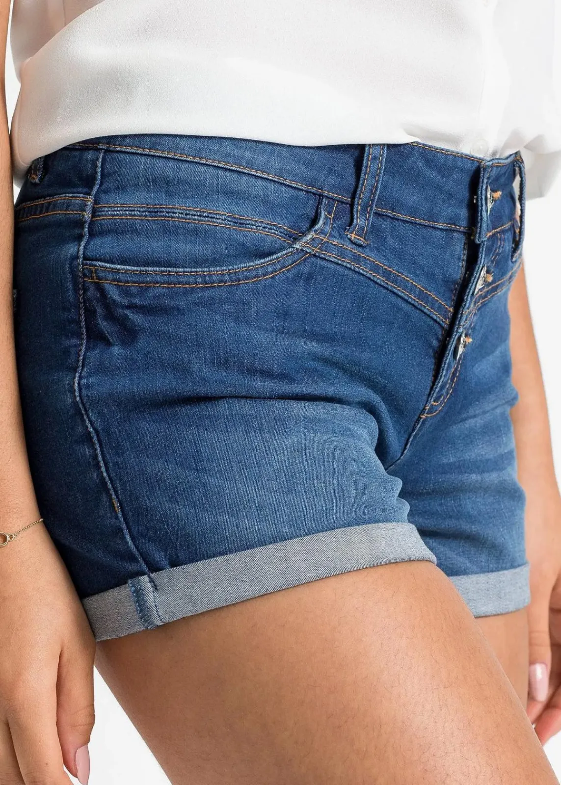 bonprix Bekleidung·Outdoorbekleidung|Bekleidung·Shirts & Tops^Jeansshorts Mid Waist blau denim used