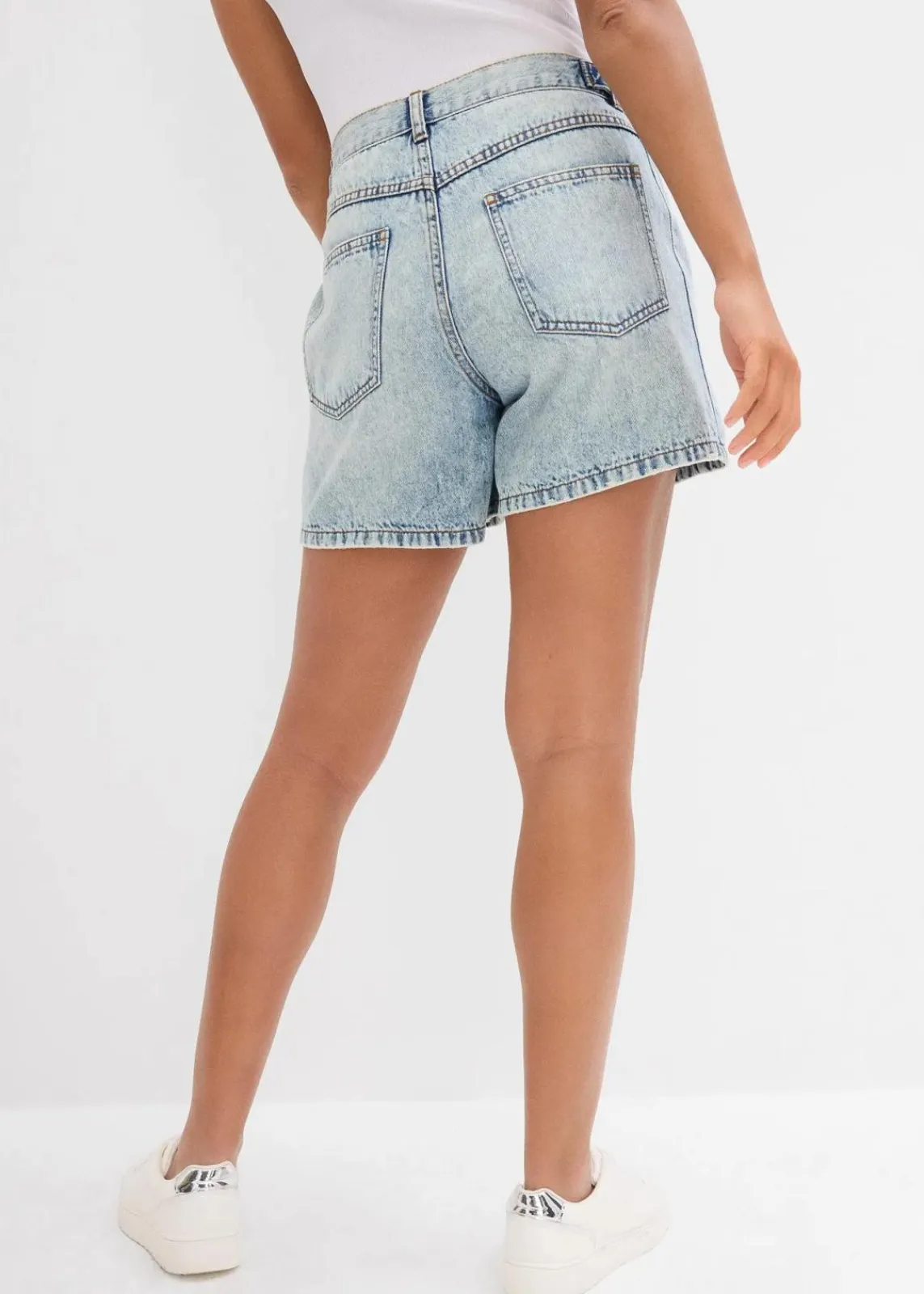 bonprix Jeans|Shorts^Jeans-Shorts Mid Waist, Low Stretch eisblau denim used