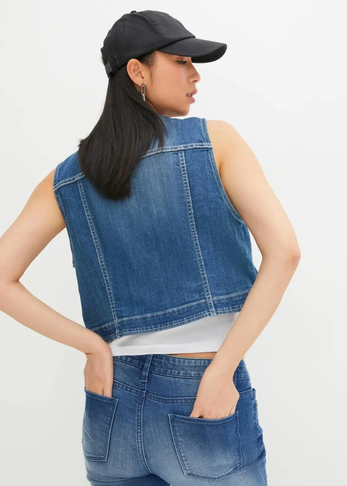 bonprix Bekleidung·Hosen|Jacken & Mäntel^Jeansweste mit Stretch blau denim used
