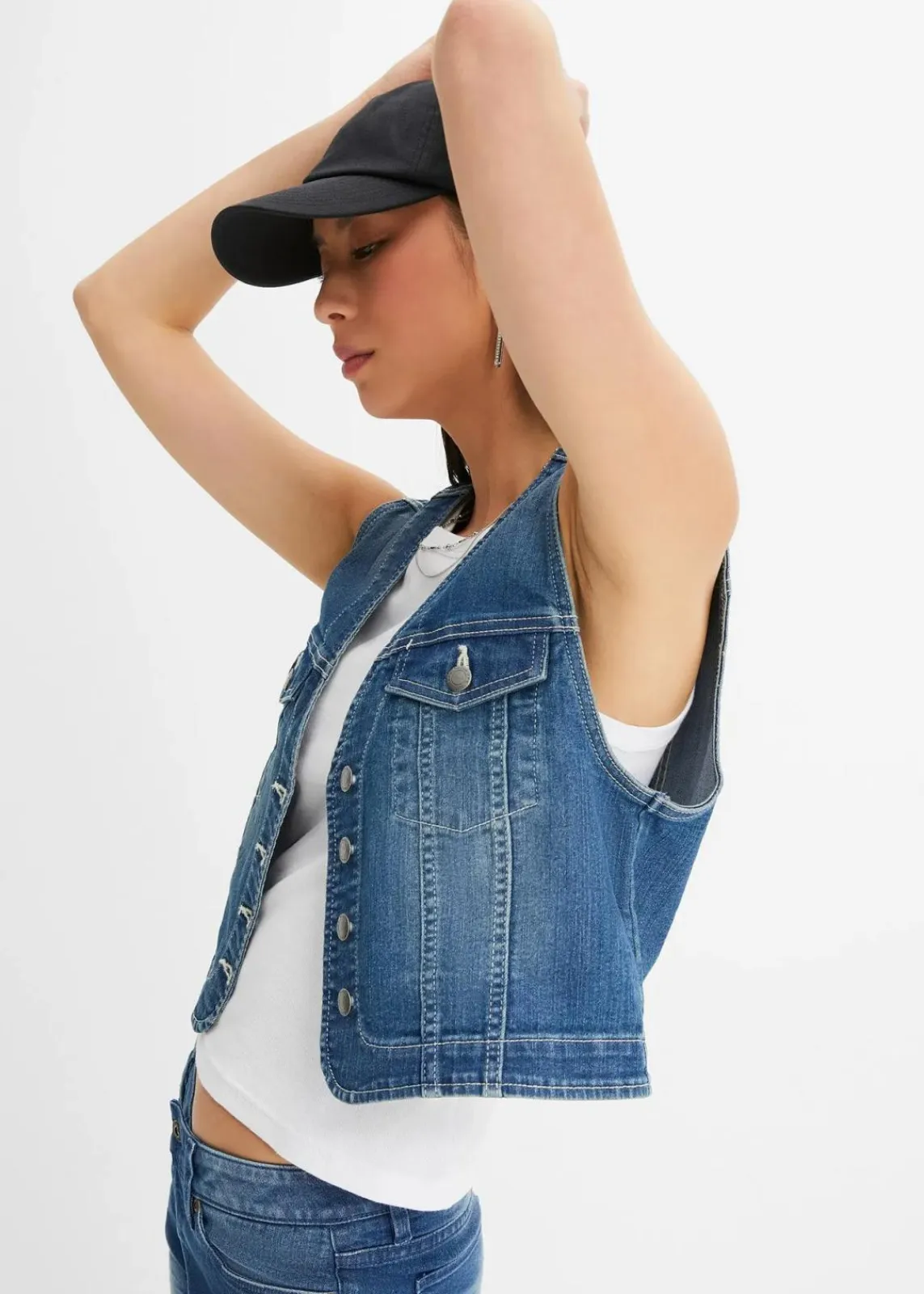 bonprix Bekleidung·Hosen|Jacken & Mäntel^Jeansweste mit Stretch blau denim used