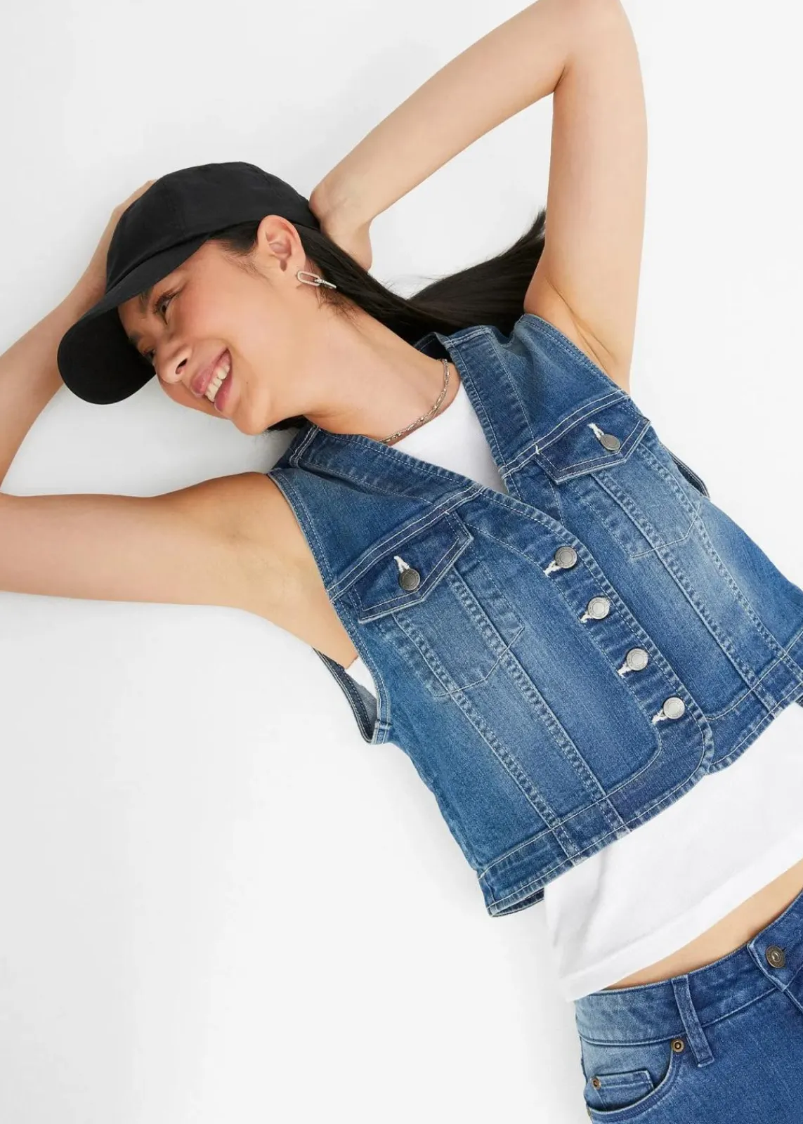 bonprix Bekleidung·Hosen|Jacken & Mäntel^Jeansweste mit Stretch blau denim used