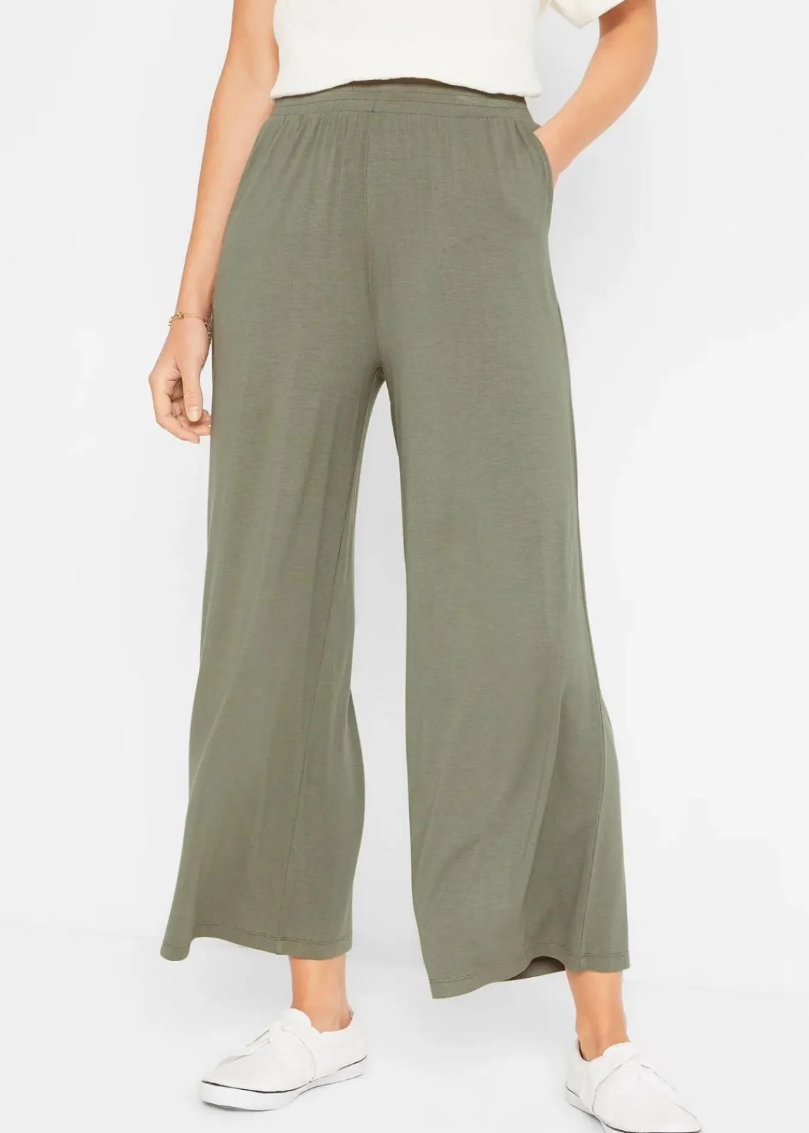 bonprix Hosen|Nachhaltigere Materialien^Jersey-Hose aus fließendem Viskose-Mix, 7-8-Länge oliv