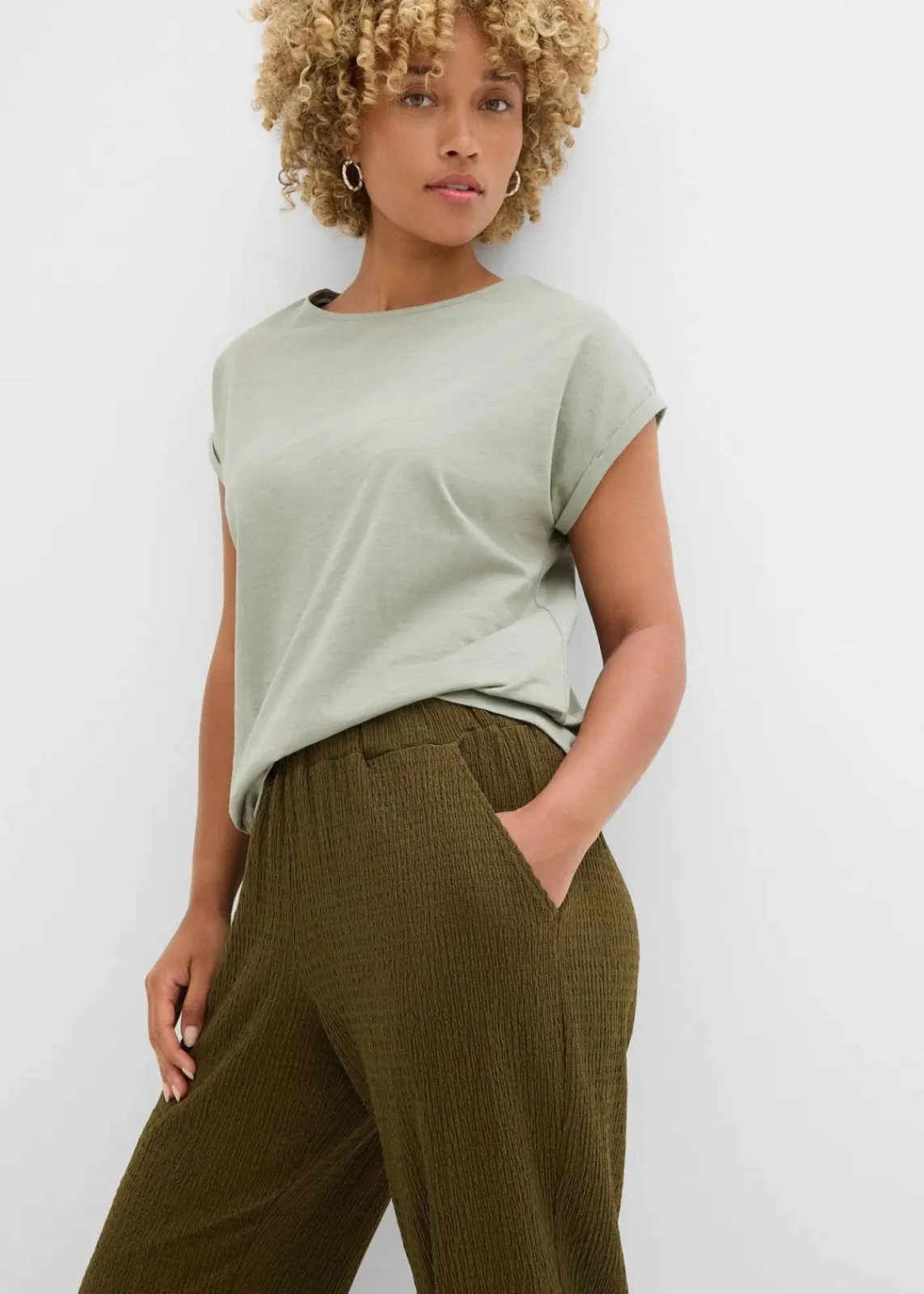 bonprix Hosen|Bekleidung·Kleider^Jersey-Hose aus Strukturmaterial erdoliv