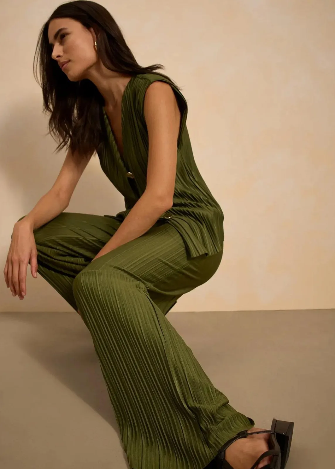 bonprix Bekleidung·Kleider|Hosen^Jersey-Hose mit Plissee dunkelkhaki
