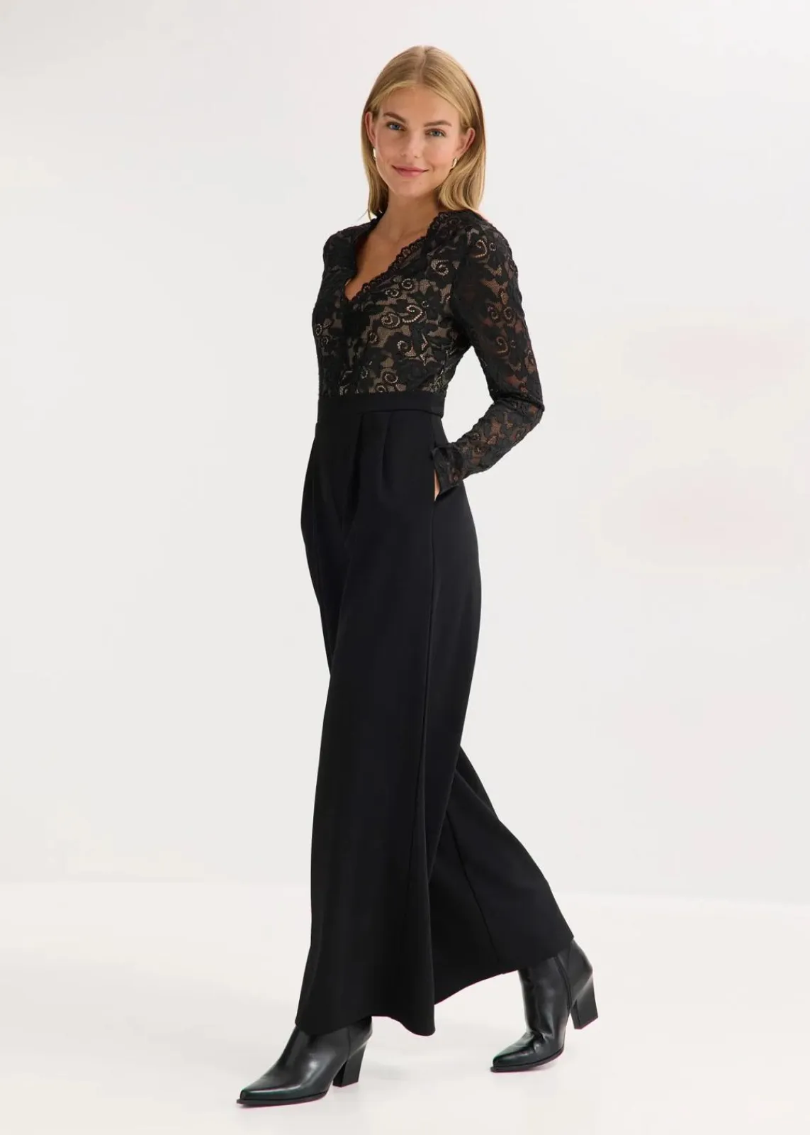 bonprix Bekleidung·Homewear|Jumpsuits^Jersey-Jumpsuit mit Spitze schwarz