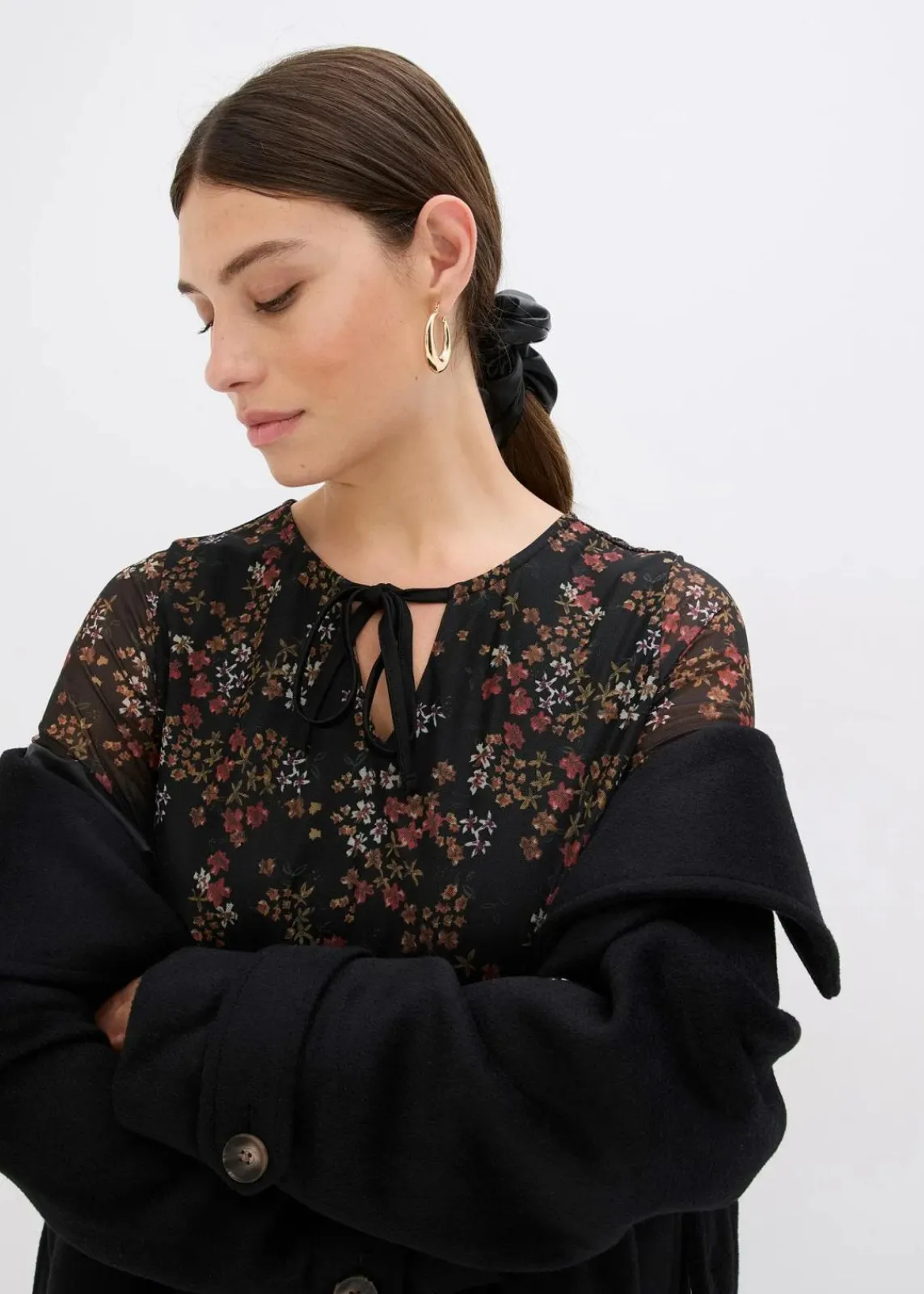 bonprix Bekleidung·Pullover & Strickjacken|Kleider^Jerseykleid schwarz floral