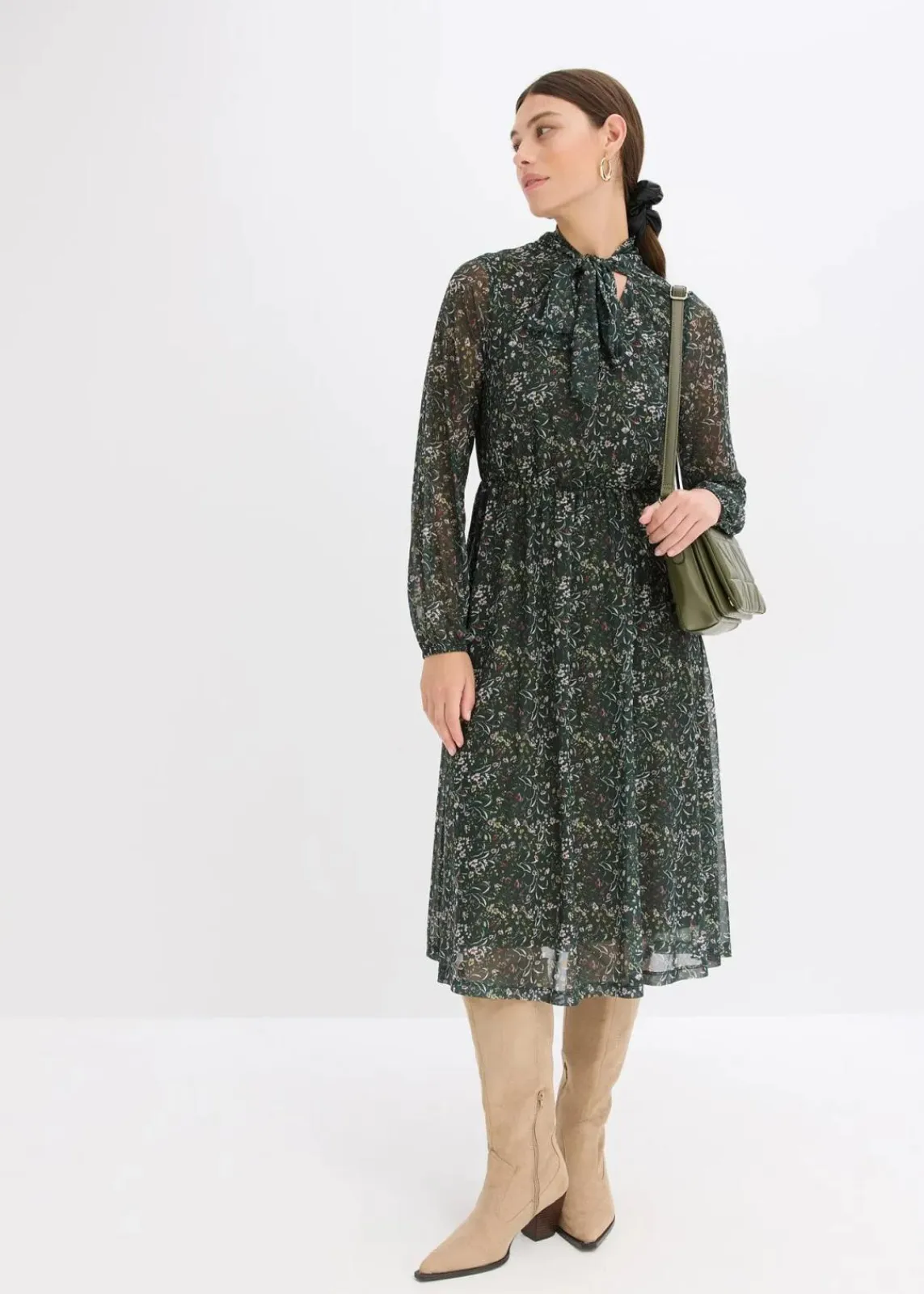 bonprix Bekleidung·Pullover & Strickjacken|Kleider^Jerseykleid grün floral