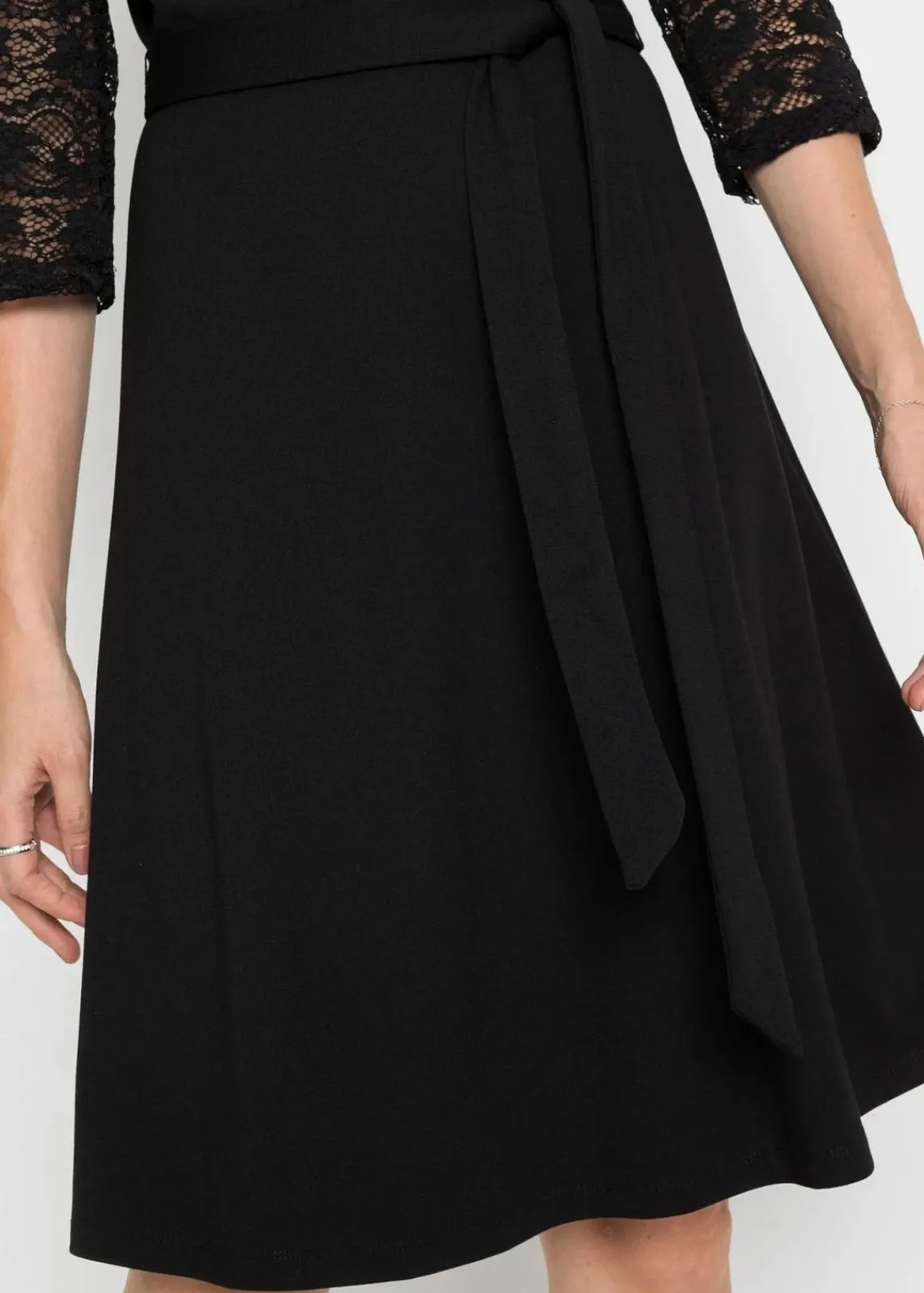 bonprix Bekleidung·Pullover & Strickjacken|Kleider^Jerseykleid schwarz
