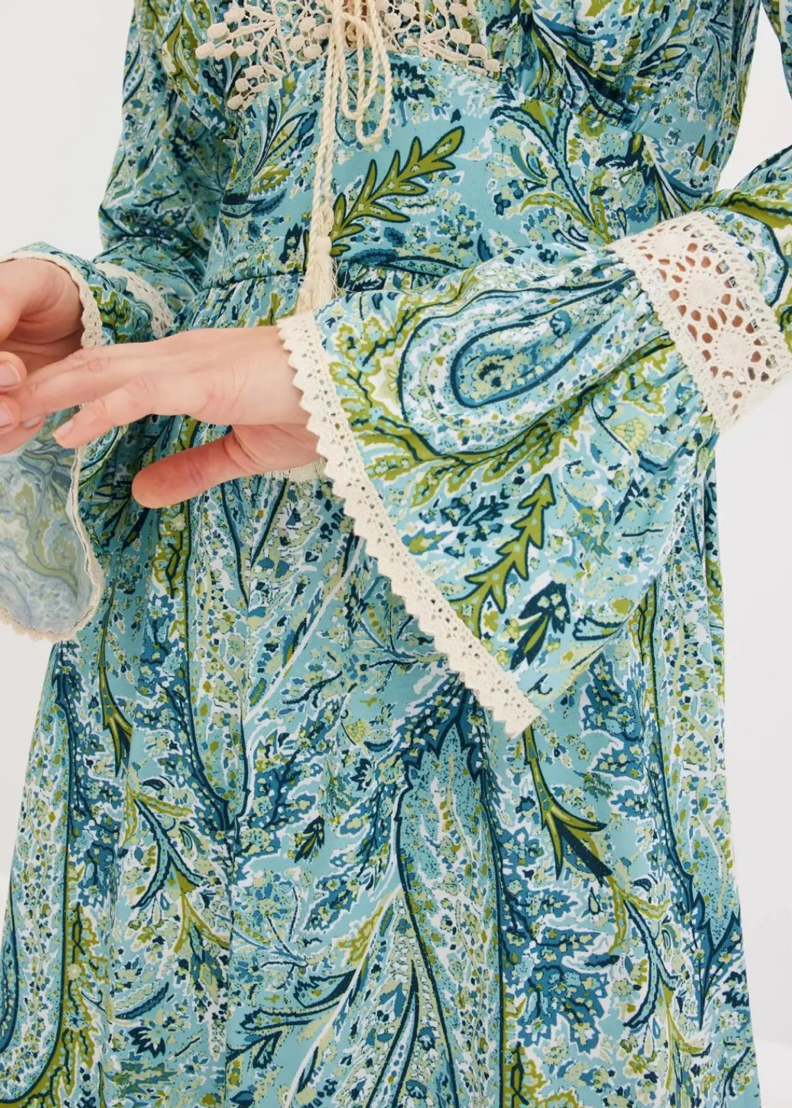 bonprix Bekleidung·Pullover & Strickjacken|Kleider^Jerseykleid mint/grün paisley