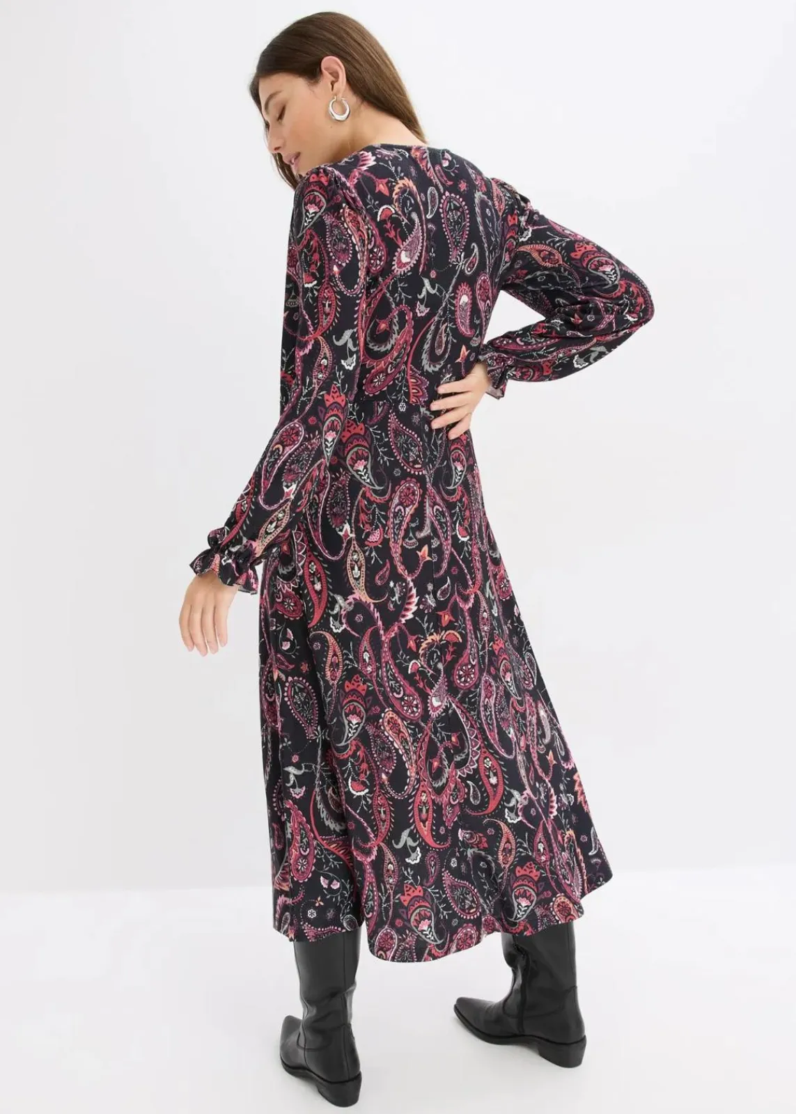bonprix Bekleidung·Pullover & Strickjacken|Kleider^Jerseykleid schwarz paisley