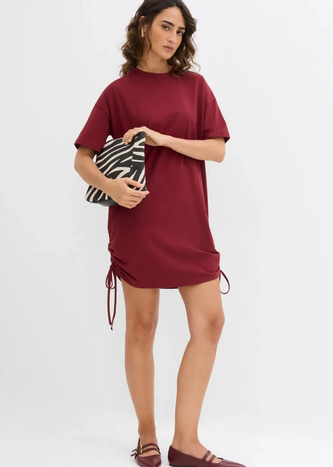 bonprix Bekleidung·Pullover & Strickjacken|Nachhaltigere Materialien^Jerseykleid aus elastischem Baumwoll-Mix rubinrot