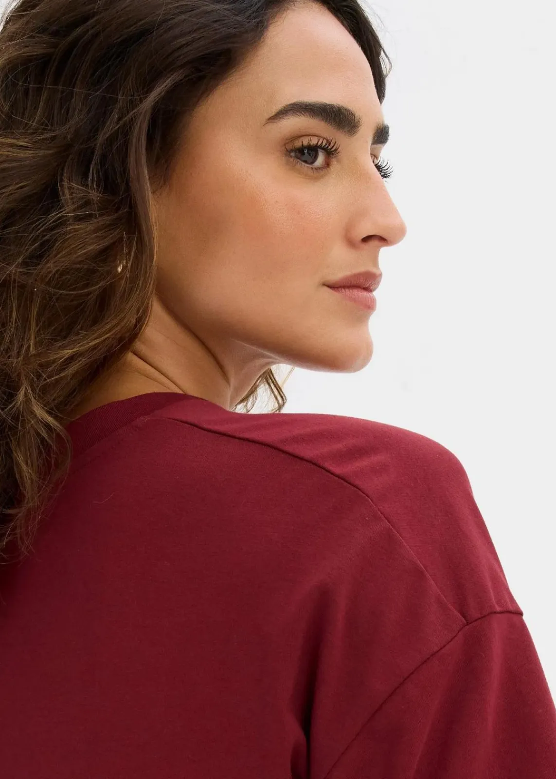 bonprix Bekleidung·Pullover & Strickjacken|Nachhaltigere Materialien^Jerseykleid aus elastischem Baumwoll-Mix rubinrot