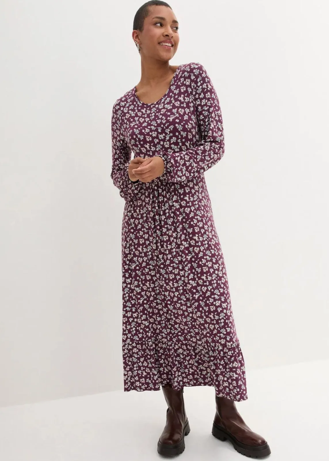 bonprix Bekleidung·Pullover & Strickjacken|Kleider^Jerseykleid aus fließendem Viskose-Mix aubergine geblümt