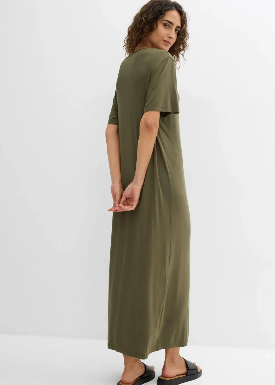 bonprix Nachhaltigere Materialien|Kleider^Jerseykleid aus fließendem Viskose-Mix dunkeloliv