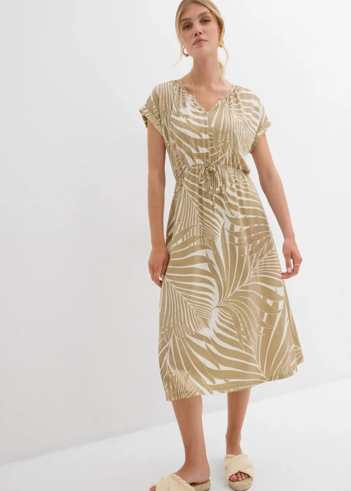 bonprix Bekleidung·Pullover & Strickjacken|Kleider^Jerseykleid aus fließendem Viskose-Mix wollweiß/new beige bedruckt