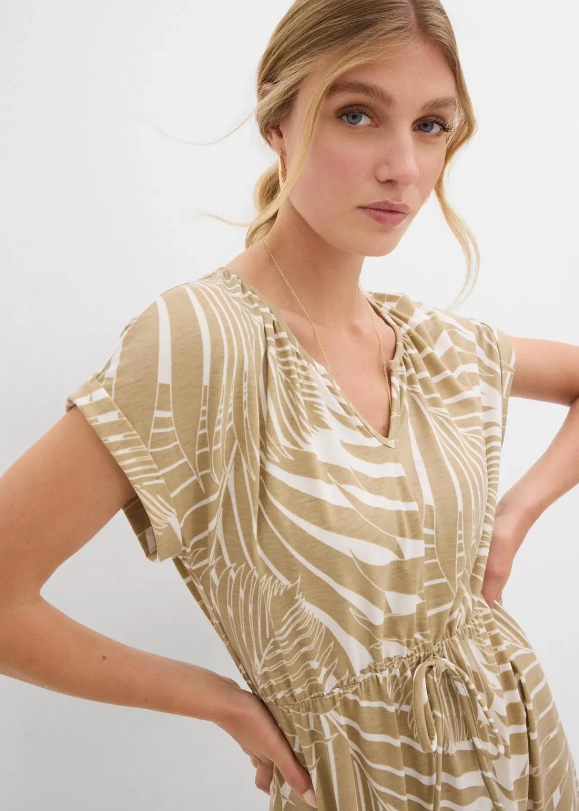 bonprix Bekleidung·Pullover & Strickjacken|Kleider^Jerseykleid aus fließendem Viskose-Mix wollweiß/new beige bedruckt