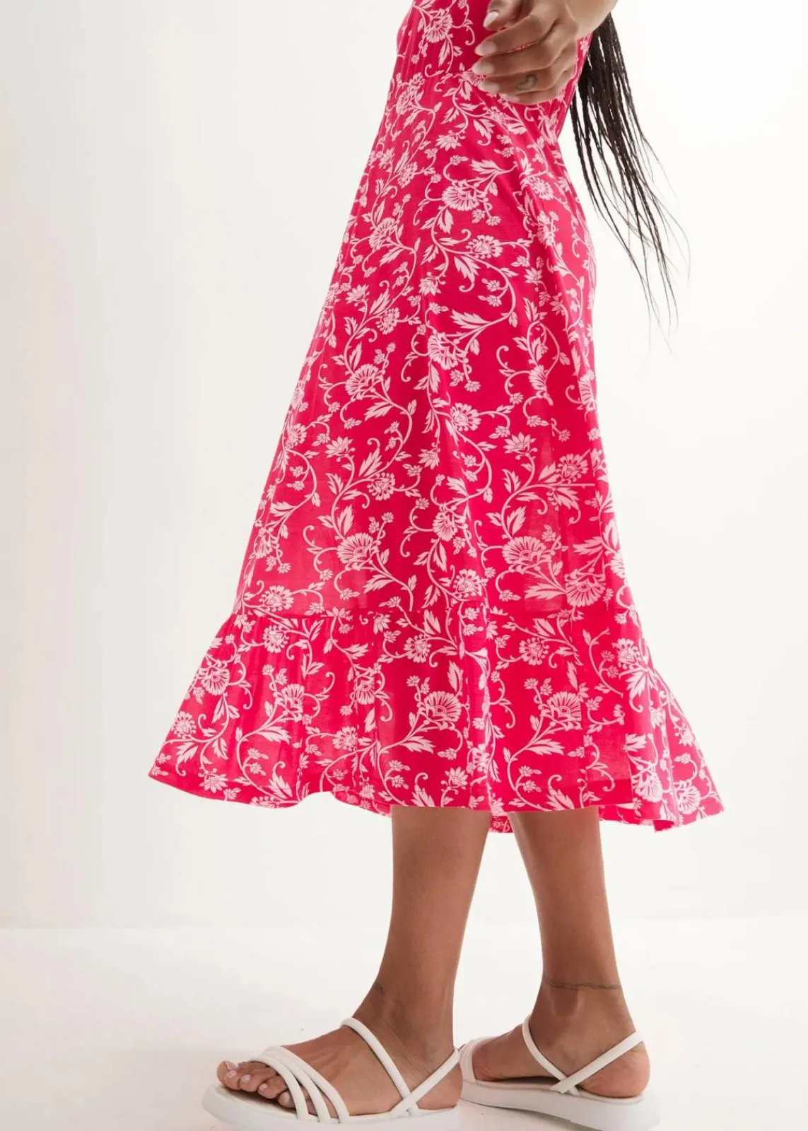 bonprix Nachhaltigere Materialien|Kleider^Jerseykleid aus fließender Viskose granatrot/perlrosa geblümt