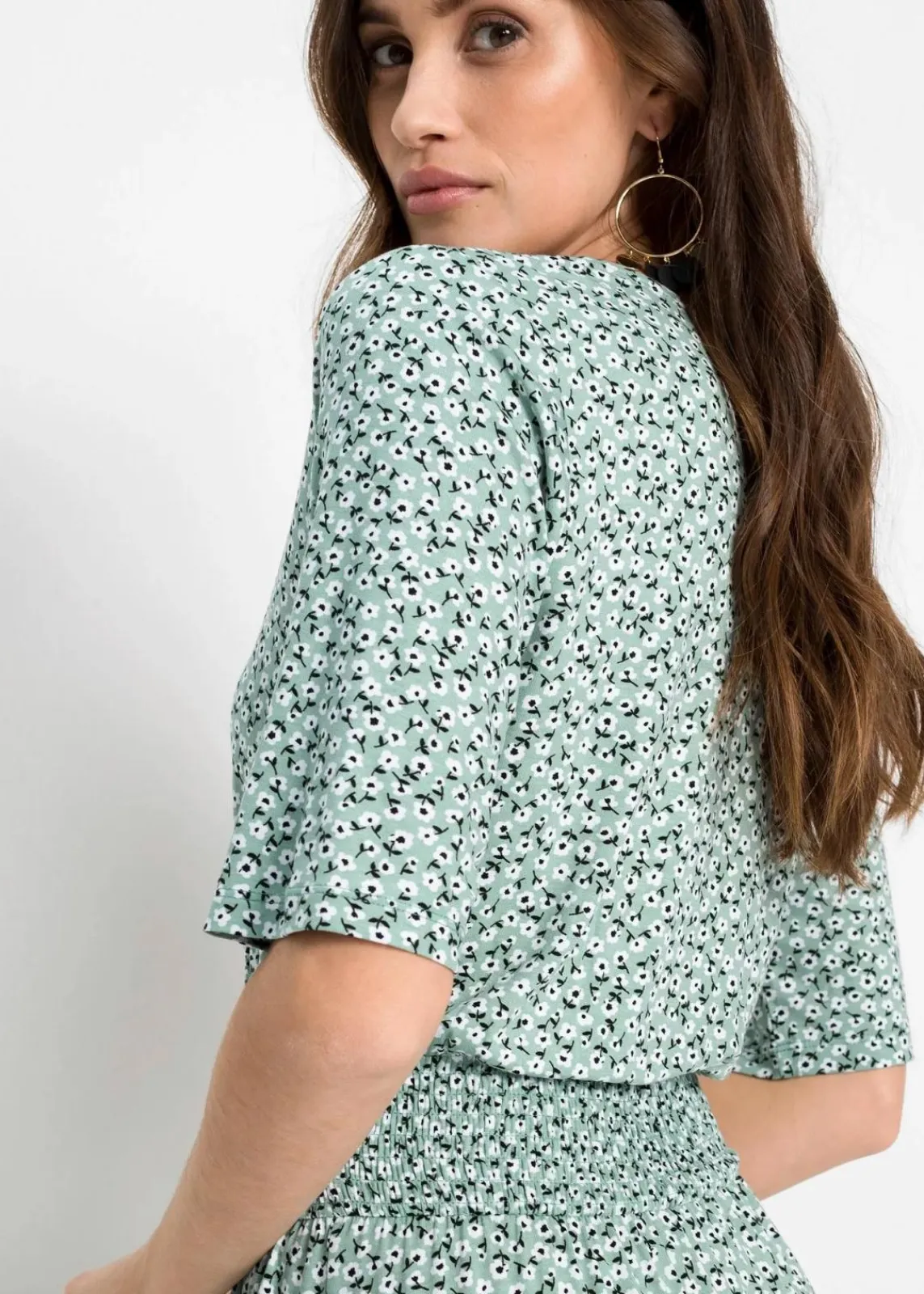 bonprix Bekleidung·Pullover & Strickjacken|Kleider^Jerseykleid aus Viskose-Mix pastellgrün floral