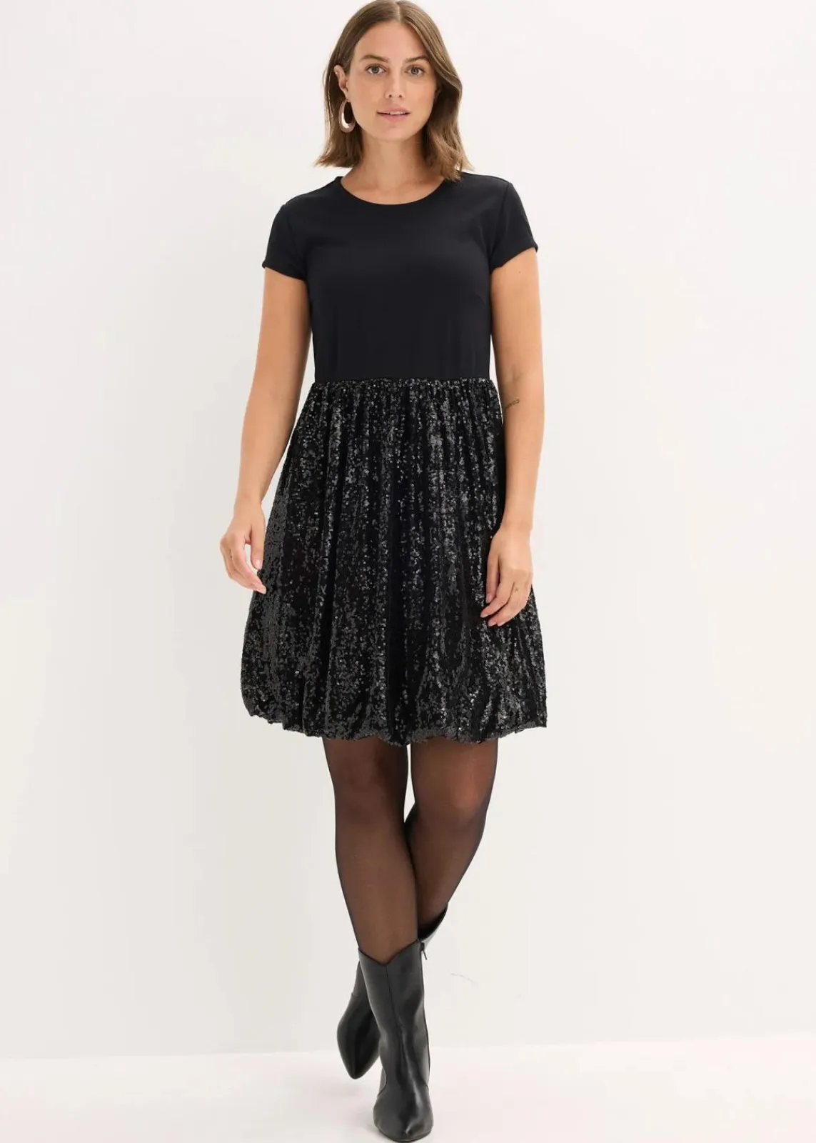 bonprix Bekleidung·Pullover & Strickjacken|Nachhaltigere Materialien^Jerseykleid aus Viskose-Mix schwarz