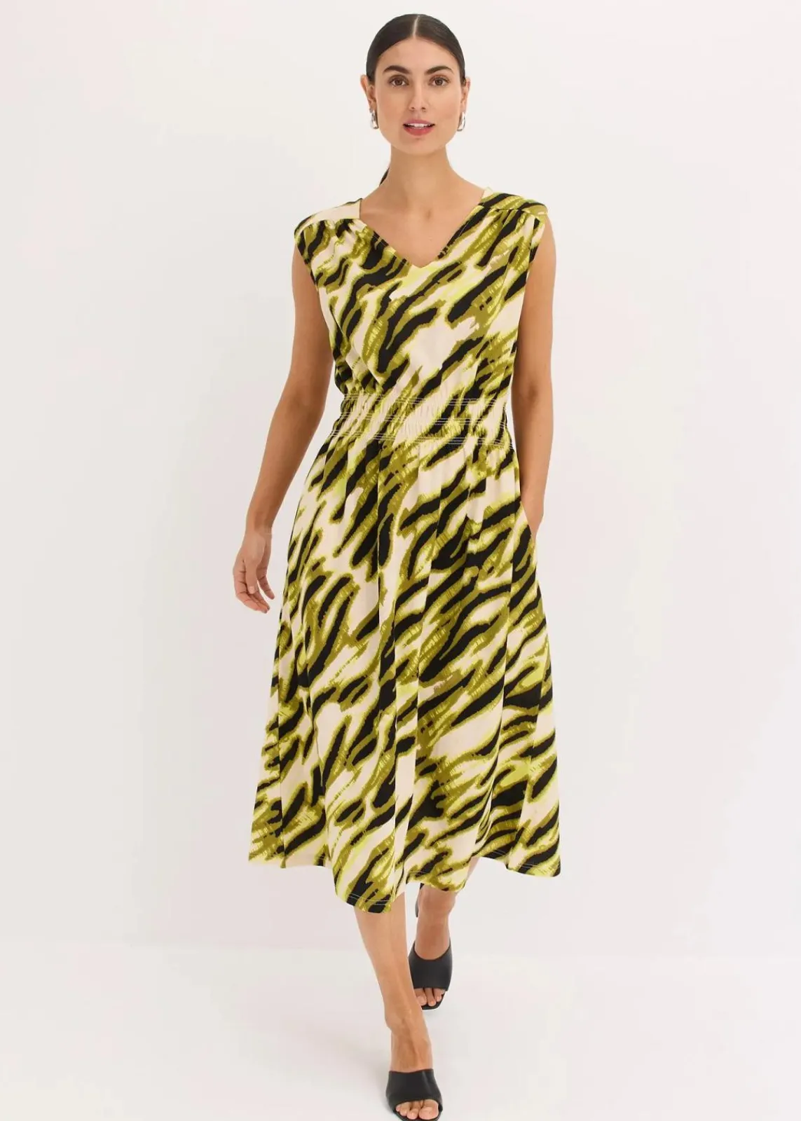 bonprix Bekleidung·Pullover & Strickjacken|Kleider^Jerseykleid mit Smock naturbeige/schwarz zebra bedruckt