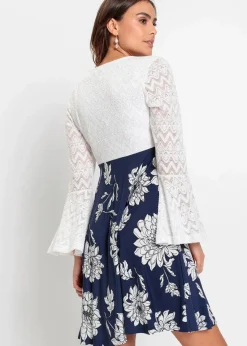 bonprix Kleider^Jerseykleid mit Spitze creme/blau floral