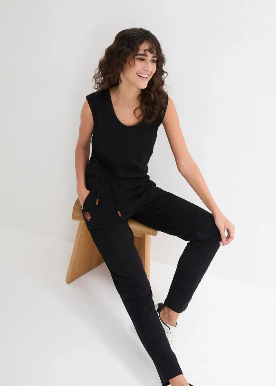 bonprix Bekleidung·Homewear|Jumpsuits^Jersey-Overall aus Baumwoll-Mix schwarz