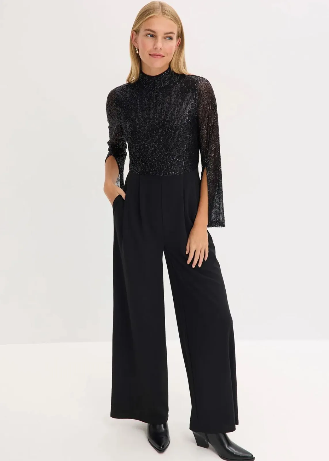 bonprix Bekleidung·Homewear|Jumpsuits^Jersey-Overall mit Pailletten schwarz